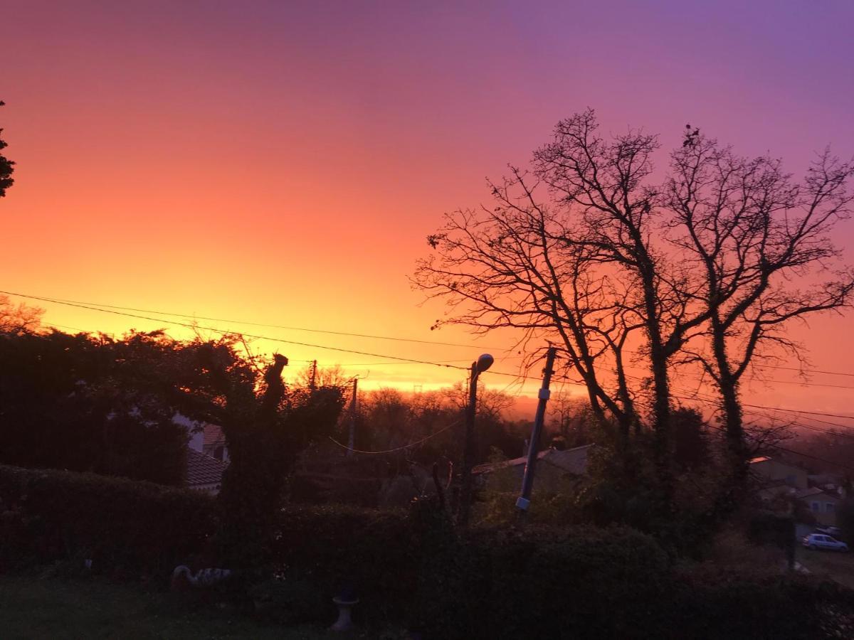 Les Hauts d'Eyragues gite Rêverie Meublé classé 4 étoiles Exterior foto